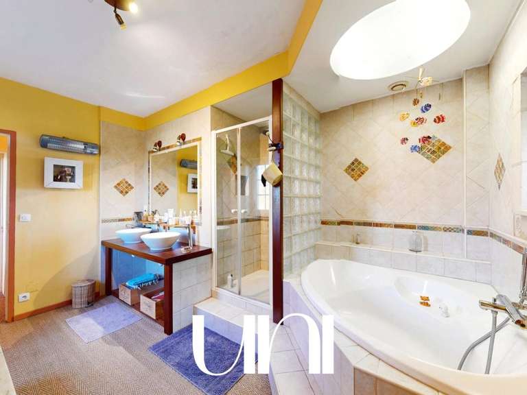 Maison Thue-et-Mue - 8 chambres - 388m²