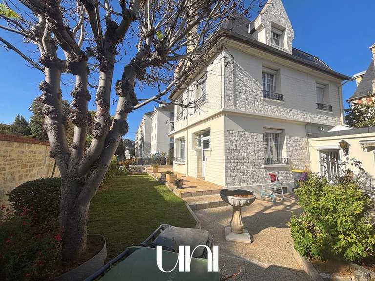House Caen - 6 bedrooms - 172m²