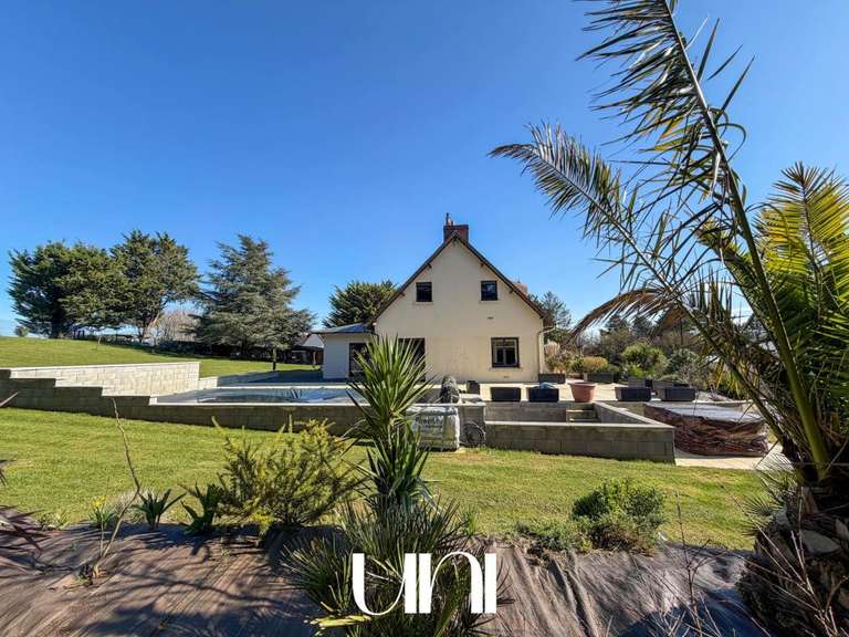 House Périers-sur-le-Dan - 5 bedrooms - 215m²