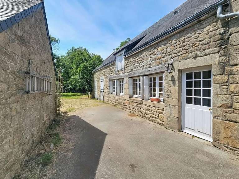Maison Plouhinec - 4 chambres - 235m²