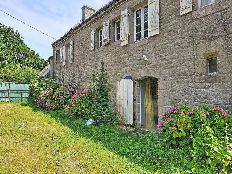Maison Plouhinec - 4 chambres - 235m²