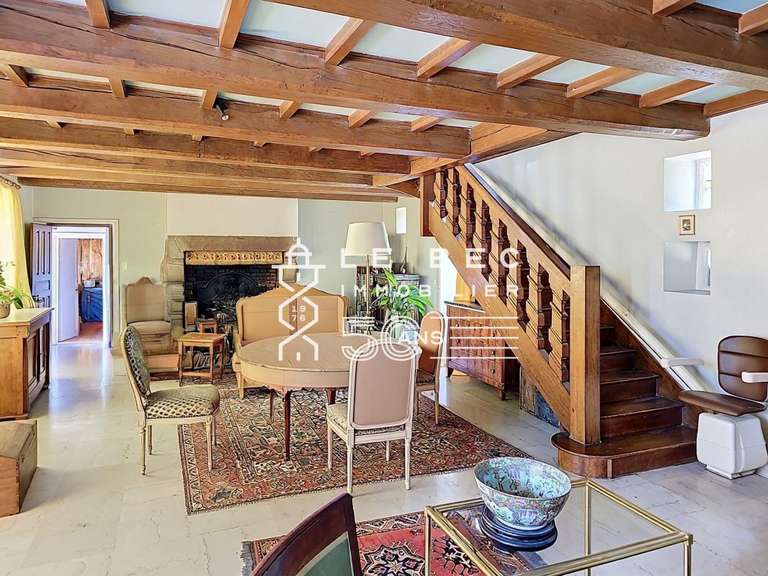 Maison Plouhinec - 4 chambres - 235m²
