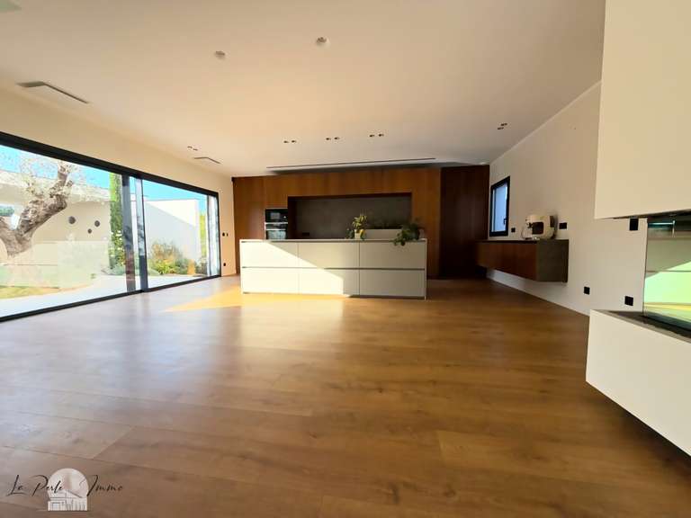 Maison Perpignan - 4 chambres - 220m²