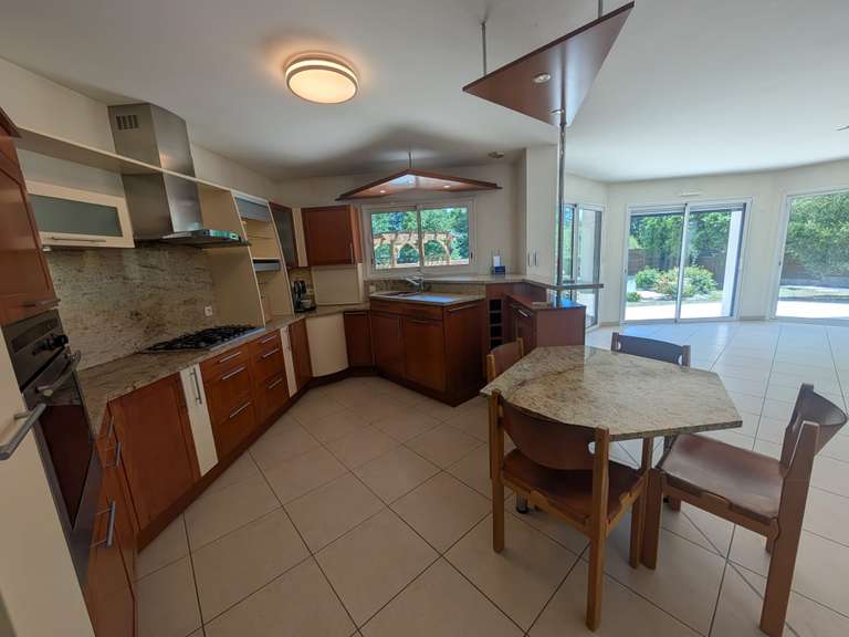 Maison La Roche-sur-Yon - 5 chambres - 188m²
