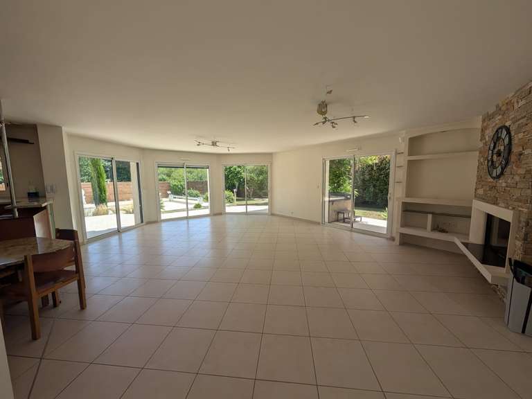Maison La Roche-sur-Yon - 5 chambres - 188m²