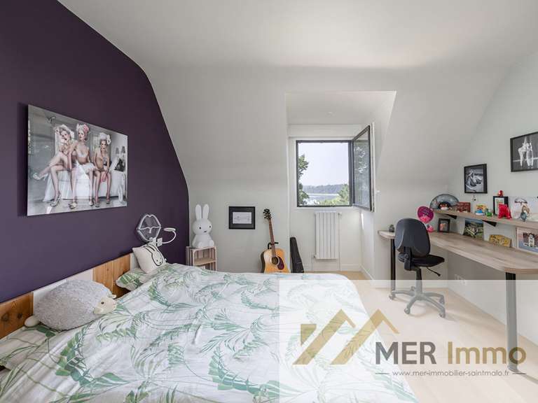 Maison Saint-Jouan-des-Guérets - 4 chambres - 208m²
