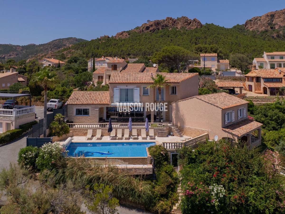 Maison Agay