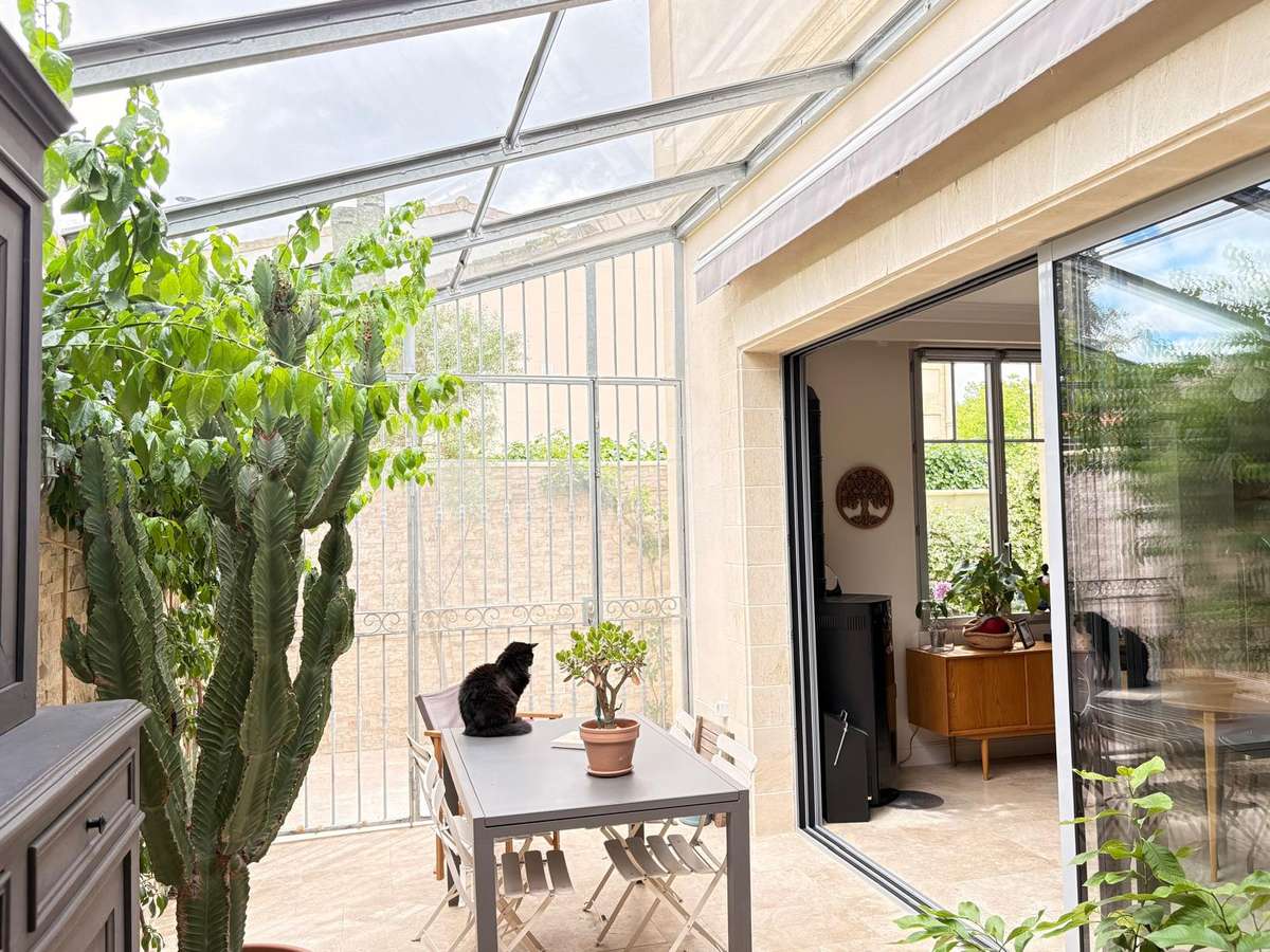 House Bordeaux