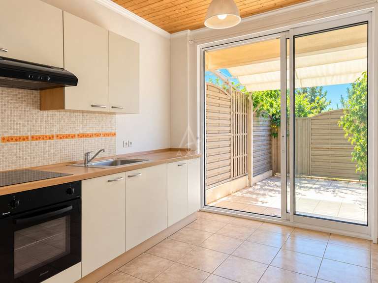 House Bormes-les-Mimosas - 4 bedrooms - 152m²