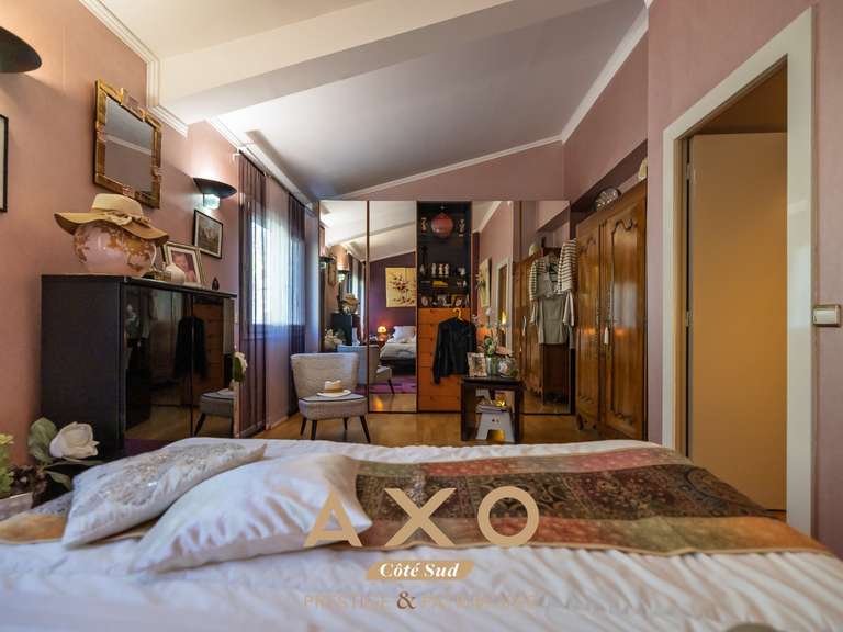 Maison Bouc-Bel-Air - 4 chambres - 245m²
