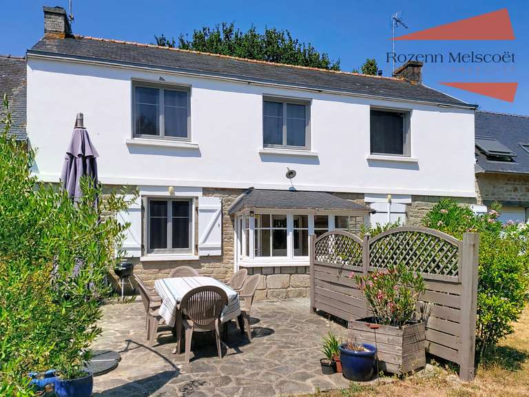 Maison Plonéour-Lanvern - 7 chambres - 270m²