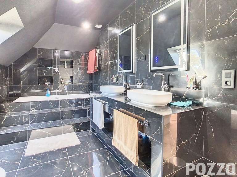 Maison Coudeville-sur-Mer - 6 chambres - 276m²