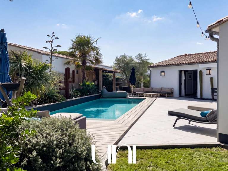 Maison Le Bois-Plage-en-Ré - 5 chambres - 277m²