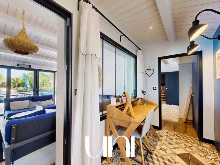 Maison Le Bois-Plage-en-Ré - 5 chambres - 277m²