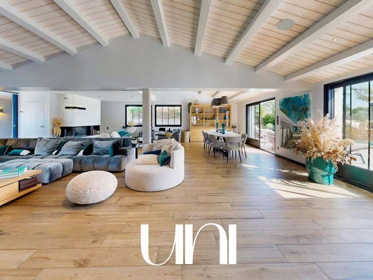 Maison Le Bois-Plage-en-Ré - 5 chambres - 277m²