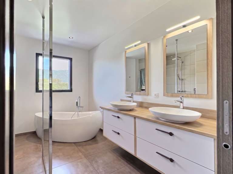 Maison Menthonnex-en-Bornes - 4 chambres - 185m²