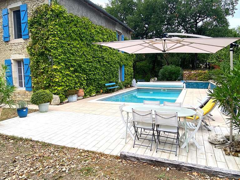 House Maubec - 5 bedrooms - 240m²