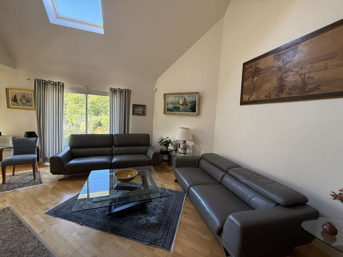 Maison Bruz