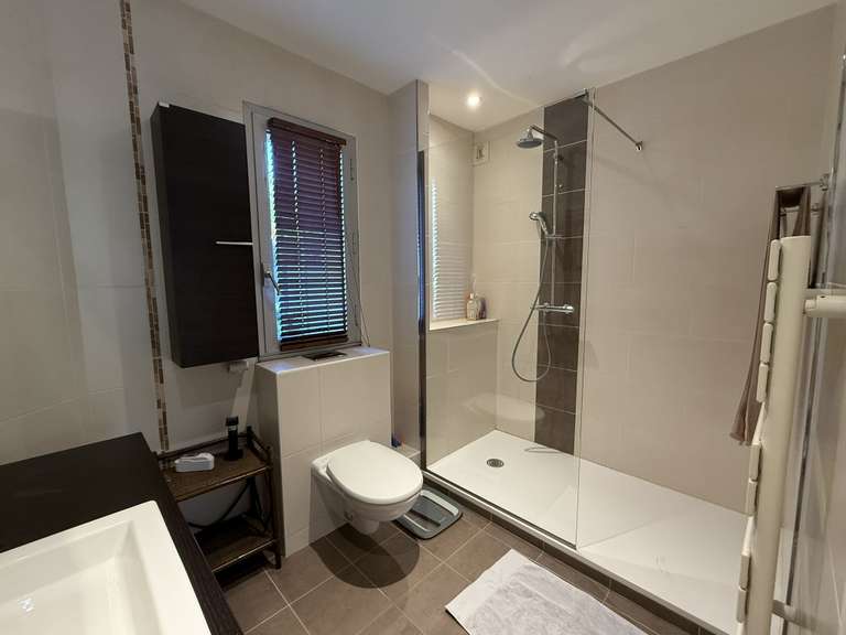 Maison Bruz - 5 chambres - 204m²