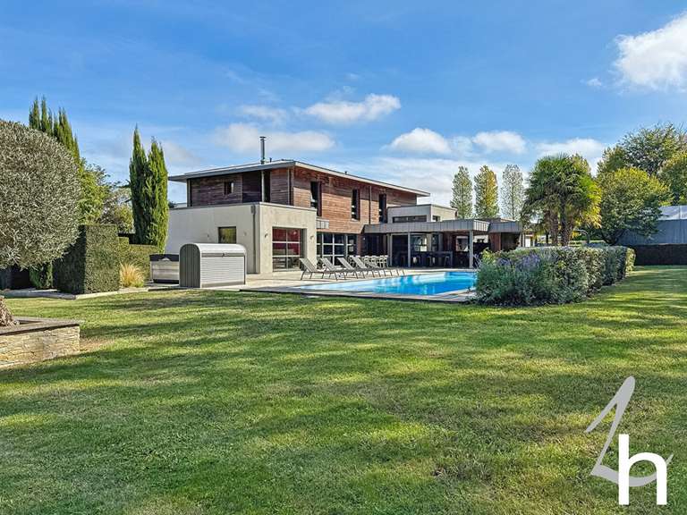 Maison Biéville-Beuville - 6 chambres - 376m²