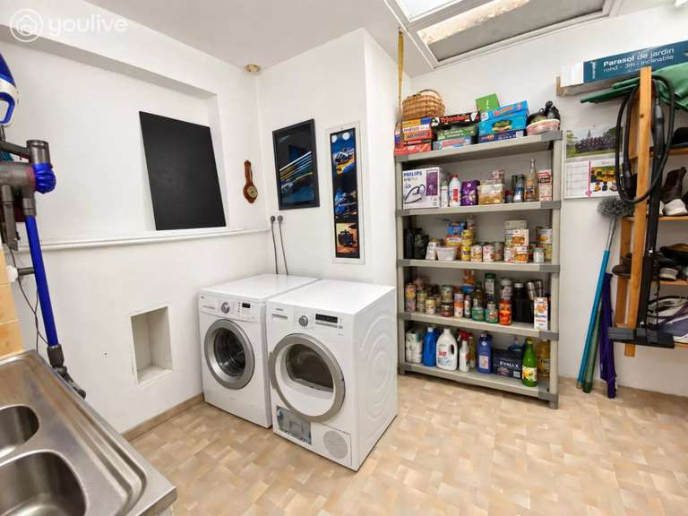 Maison Saint-Laurent-de-la-Plaine - 8 chambres - 226m²