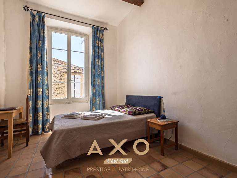 Maison Mallemort - 3 chambres - 220m²
