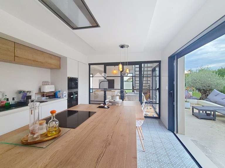 Maison Cairon - 4 chambres - 137m²