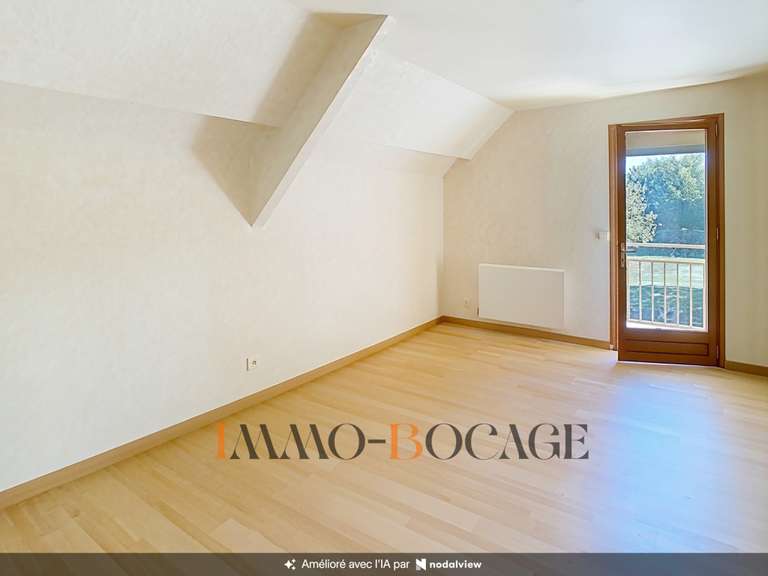 Maison Évrecy - 5 chambres - 196m²