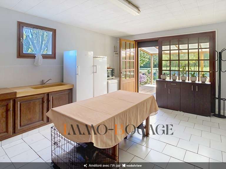 Maison Évrecy - 5 chambres - 196m²