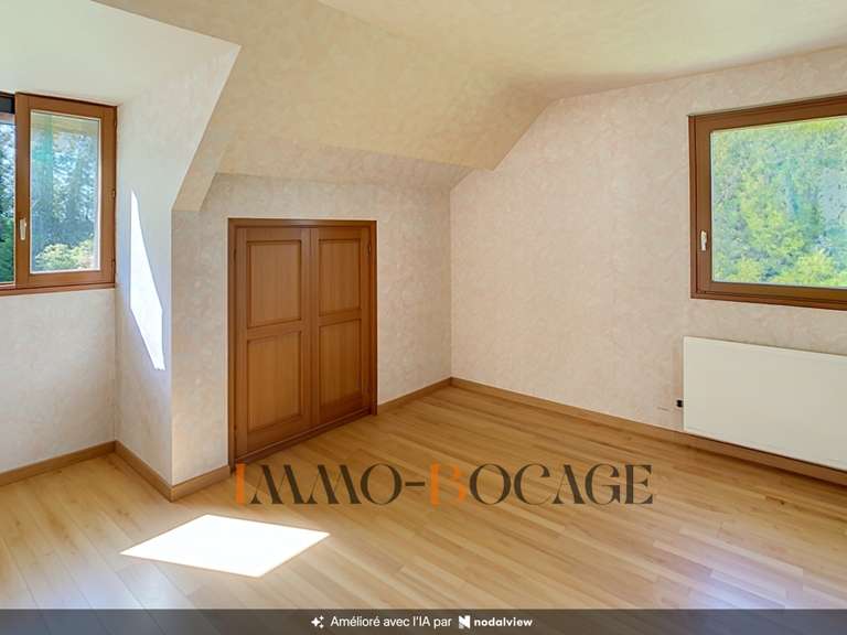 Maison Évrecy - 5 chambres - 196m²