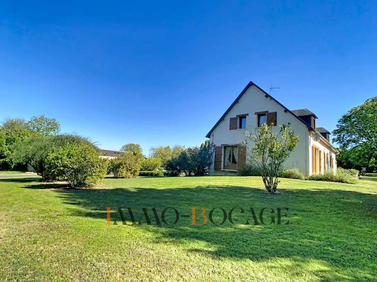 Maison Évrecy - 5 chambres - 196m²