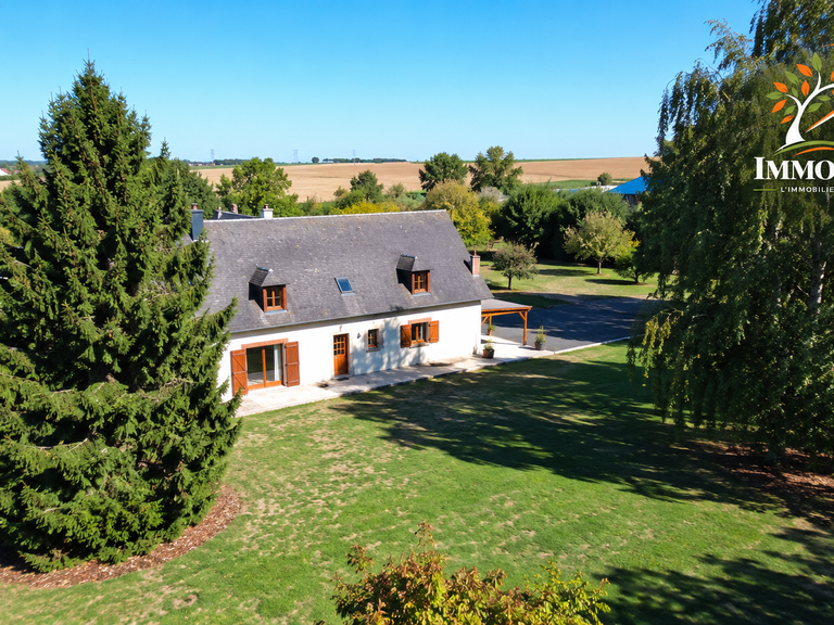Maison Évrecy - 5 chambres - 196m²
