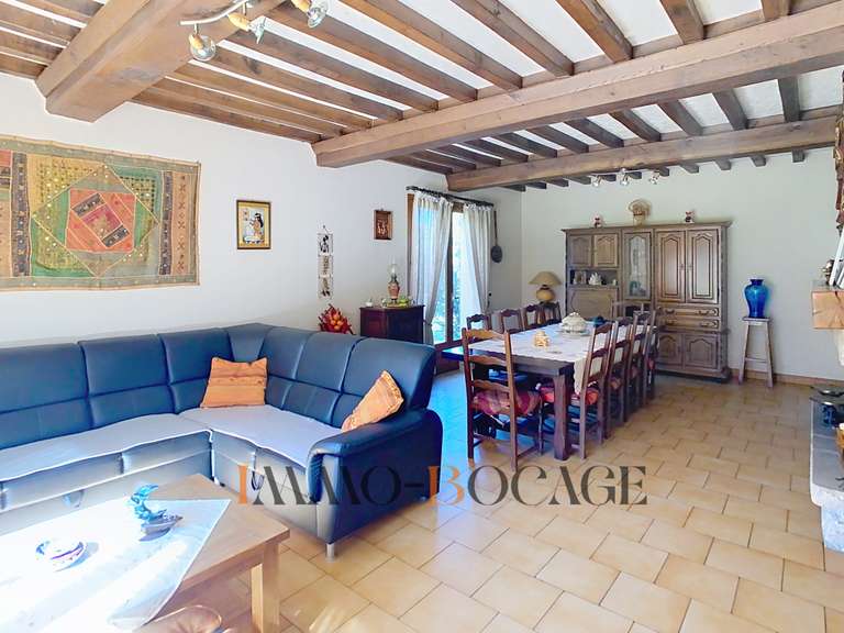 Maison Évrecy - 5 chambres - 196m²