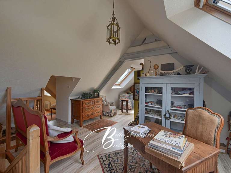 House Plourivo - 4 bedrooms - 200m²
