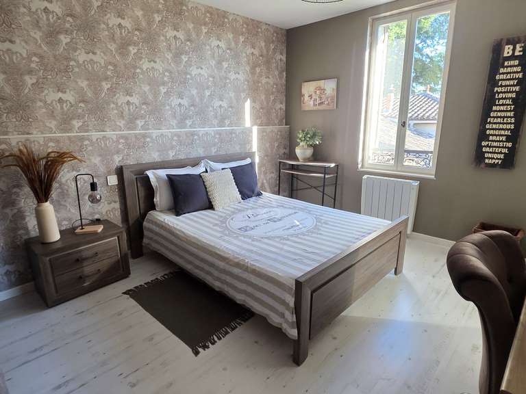 House Bourg - 5 bedrooms - 332m²