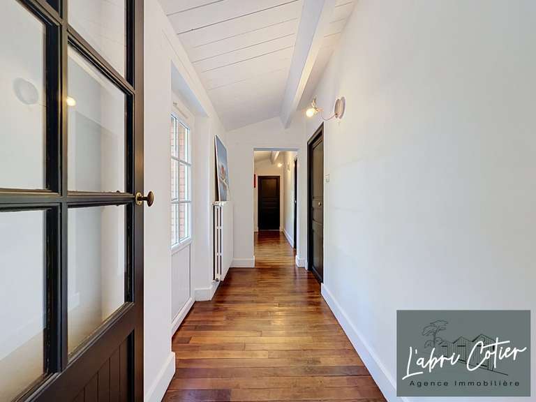 Maison Saint-Hilaire-de-Riez - 4 chambres - 217m²