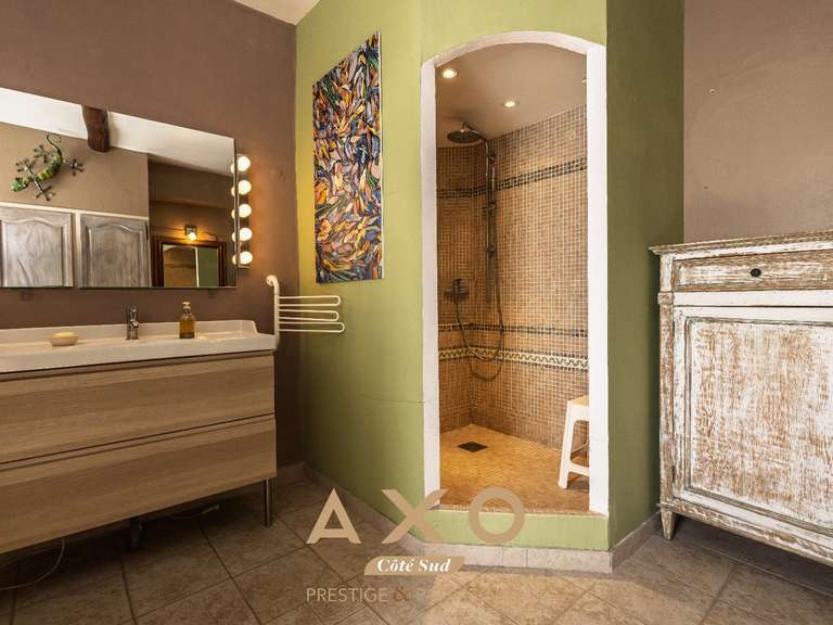 Maison Mallemort - 6 chambres - 270m²