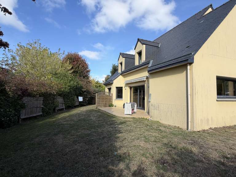 Maison La Mézière - 5 chambres - 181m²