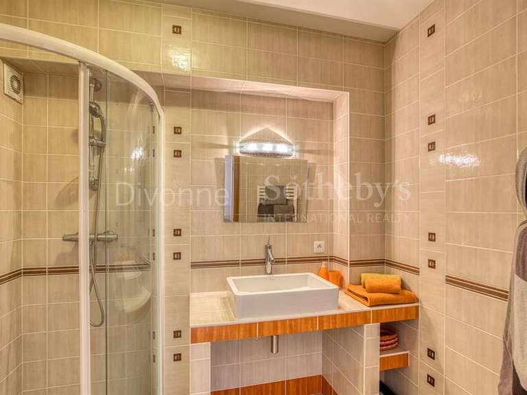 Maison Chevry - 5 chambres - 350m²