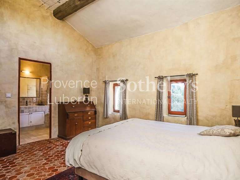 Maison Saumane-de-Vaucluse - 5 chambres - 350m²
