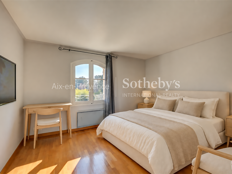 House Aix-en-Provence - 5 bedrooms - 280m²