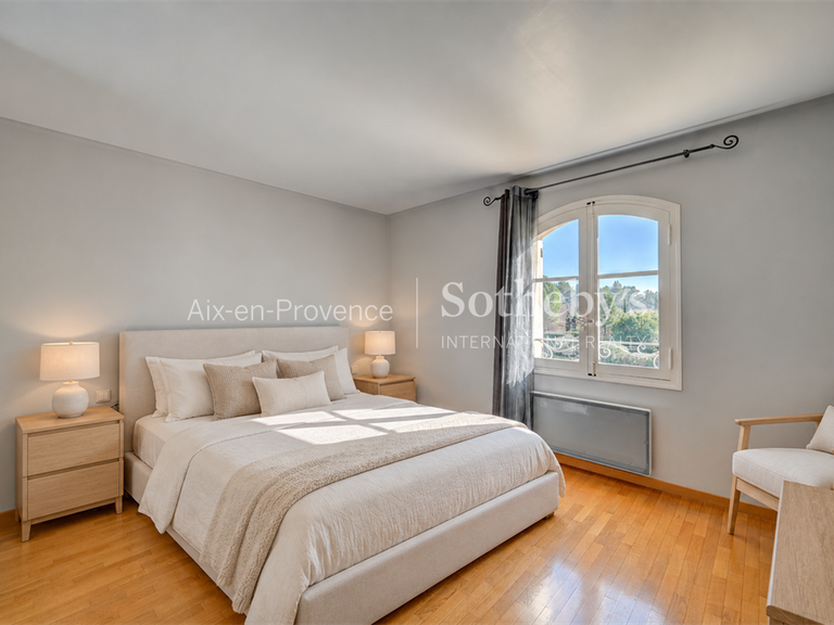 House Aix-en-Provence - 5 bedrooms - 280m²