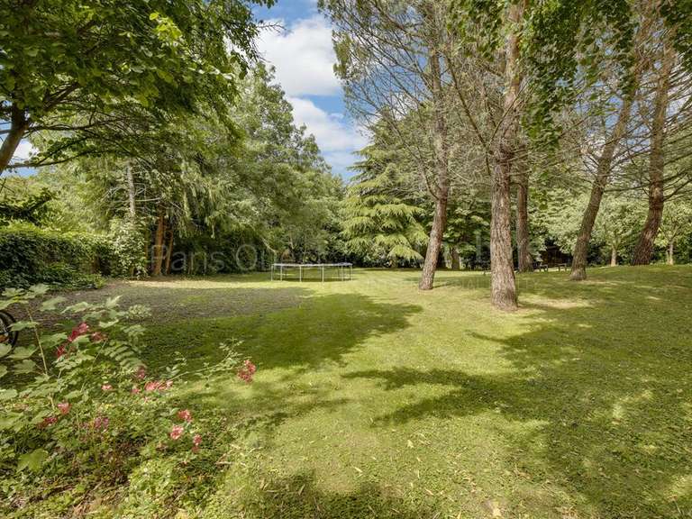 Maison Montfort-l'Amaury - 5 chambres - 450m²