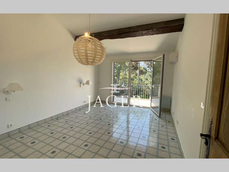 Villa Sainte-Maxime - 5 chambres - 300m²