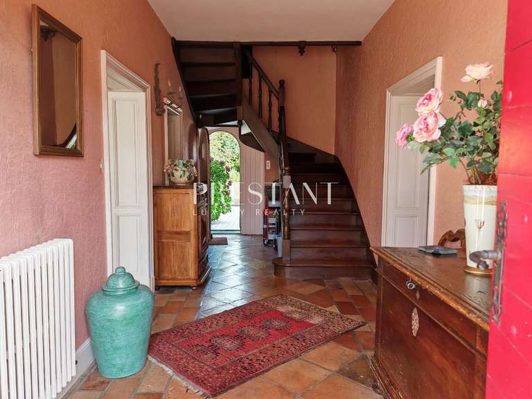Maison Angoulême - 7 chambres - 310m²