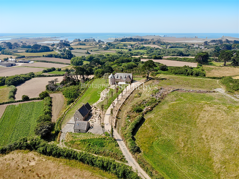Maison avec Vue sur mer Plougrescant - 9 chambres - 352m²