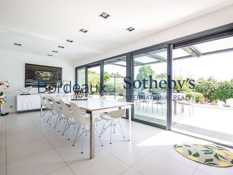 House Bordeaux - 5 bedrooms - 390m²