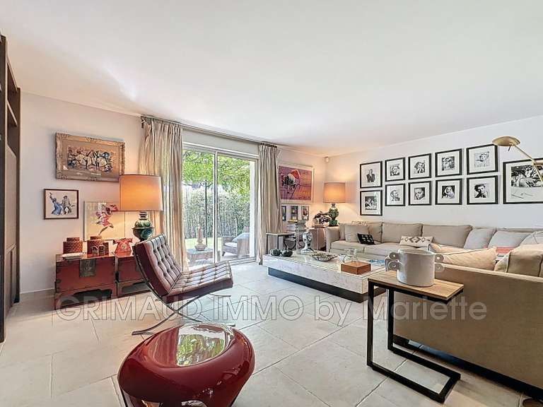 Villa Grimaud - 5 bedrooms - 234m²