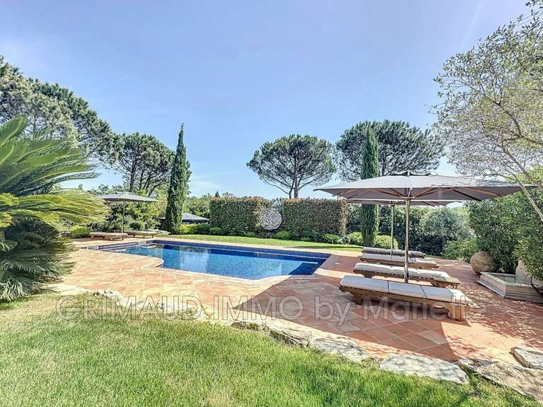 Villa Grimaud - 5 bedrooms - 234m²