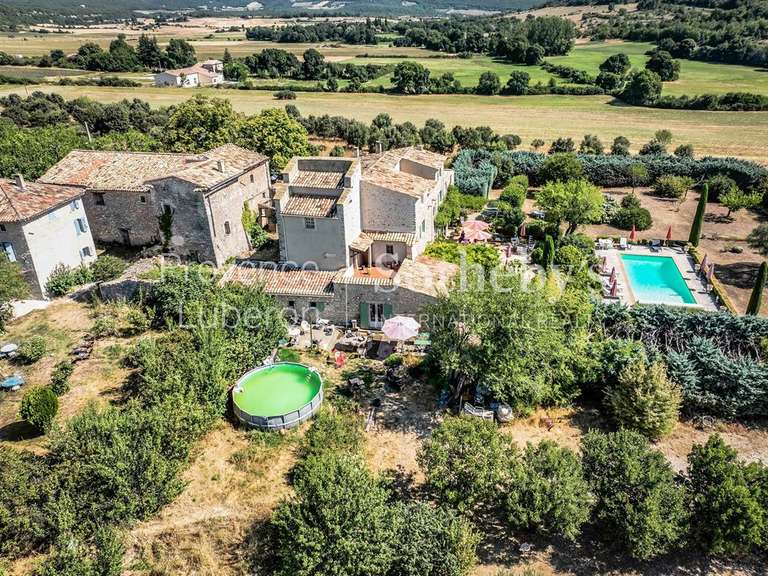 Maison Viens - 6 chambres - 458m²